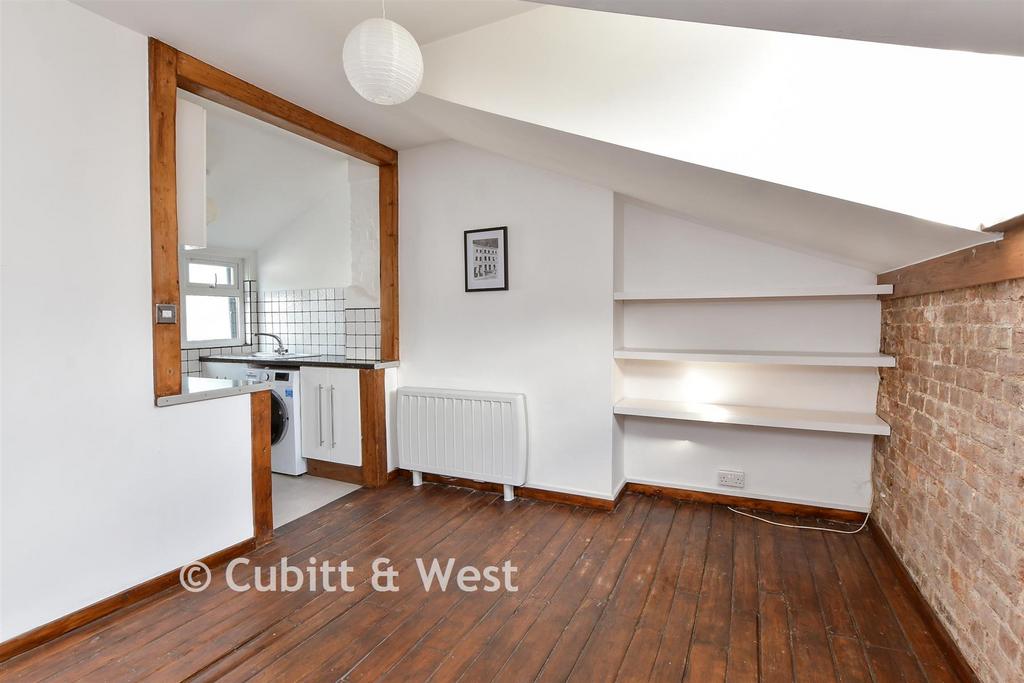 Lounge/ Kitchen