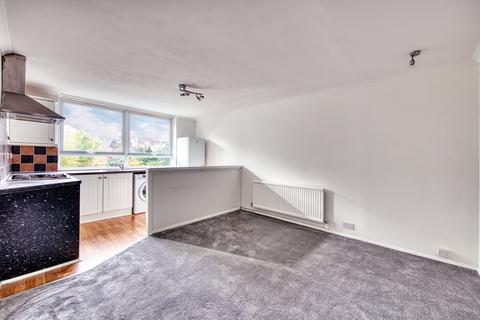 Flat 10, Kenwood House, 10 Cyprus Road, London, N9 9QE