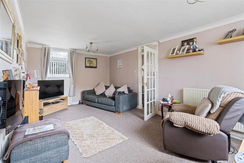 undefined, Edward Bailey Close, Binley
