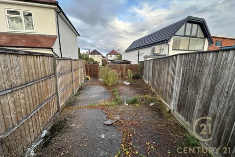 undefined, Cuddington Avenue, WORCESTER PARK KT4