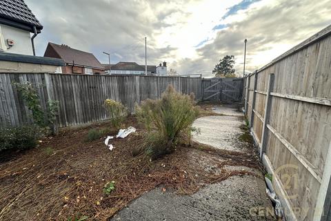 undefined, Cuddington Avenue, WORCESTER PARK KT4