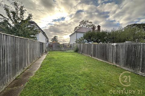 undefined, Cuddington Avenue, WORCESTER PARK KT4