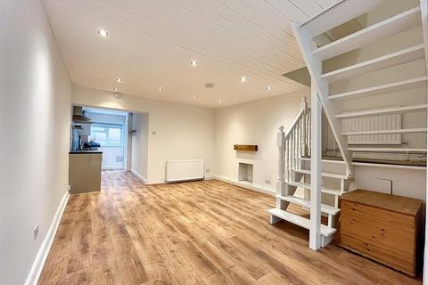 2 bedroom cottage for sale, Cefn Road, Rogerstone, Newport