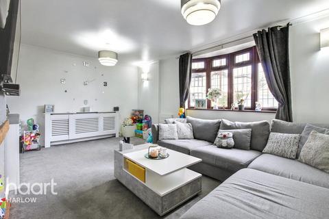 3 bedroom semi-detached house for sale, Hastingwood Road, Harlow