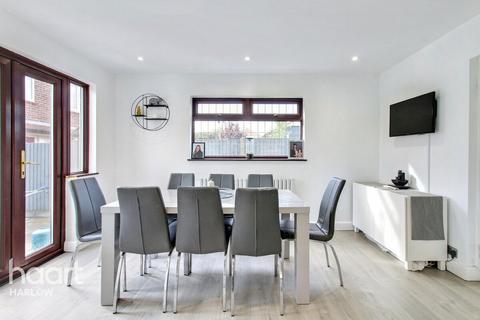 3 bedroom semi-detached house for sale, Hastingwood Road, Harlow
