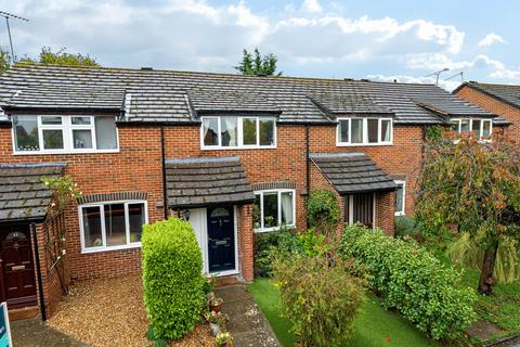 King James Way, Oxfordshire RG9