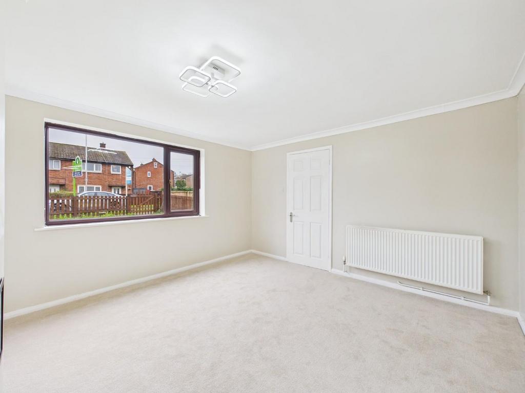 CAM01268 G0-PR0409-STILL003.jpg