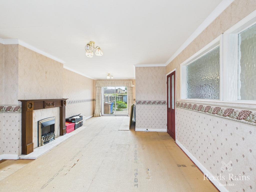 Sitting/Dining Room