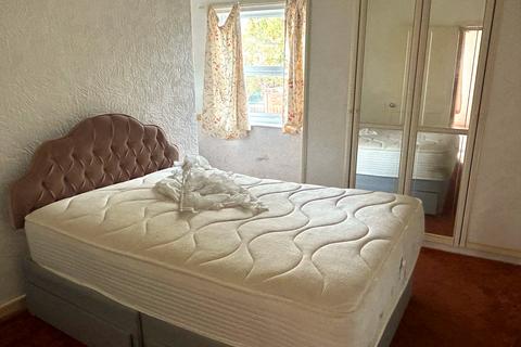 undefined, Chesterfield S41