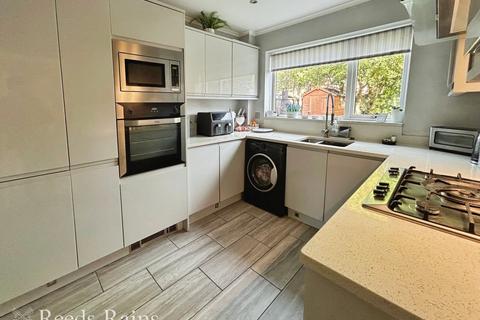 4 bedroom detached house for sale, Dorchester Park, Cheshire WA7