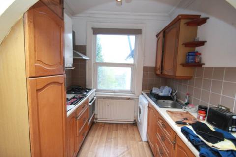 1 bedroom flat for sale, Manor Road, Westcliff On Sea