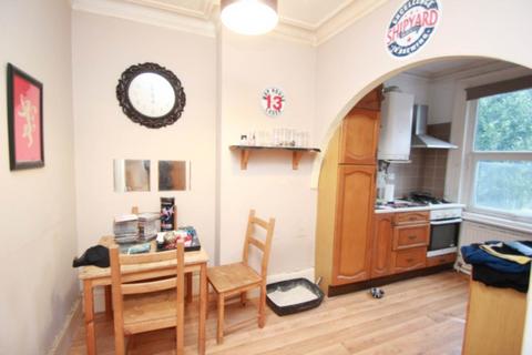 1 bedroom flat for sale, Manor Road, Westcliff On Sea