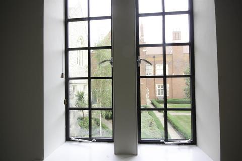 undefined, The Galleries, Brentwood