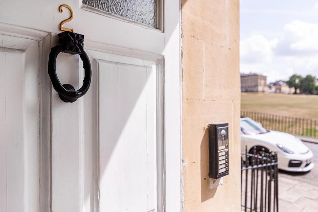 Flat 2, 2, Marlborough Buildings, Bath, BA1 2 LX-3.