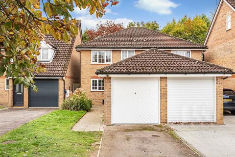 3 bedroom semi-detached house for sale, Stirling Way, Welwyn Garden City, Hertfordshire, AL7