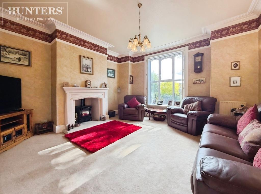 Pbox-living room-341358.jpg
