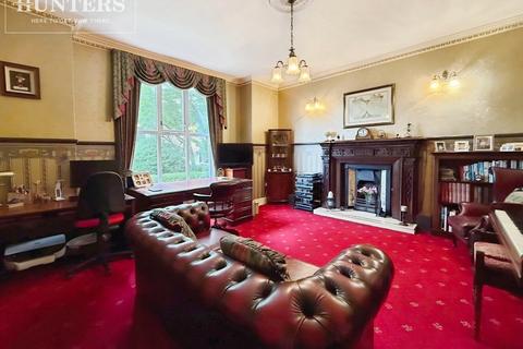 4 bedroom semi-detached house for sale, Dearne Hall Road, Barugh Green