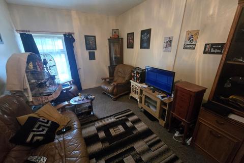 2 bedroom flat for sale, 57A Cardiff Road, Bargoed, Mid Glamorgan, CF81 8PA