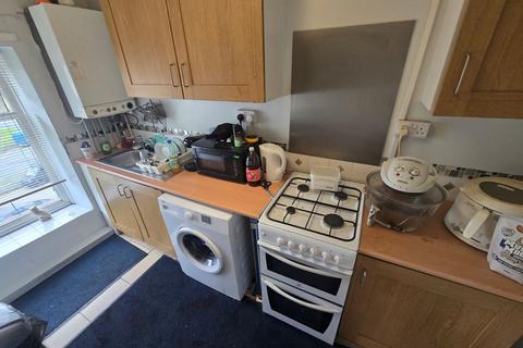 2 bedroom flat for sale, 57A Cardiff Road, Bargoed, Mid Glamorgan, CF81 8PA