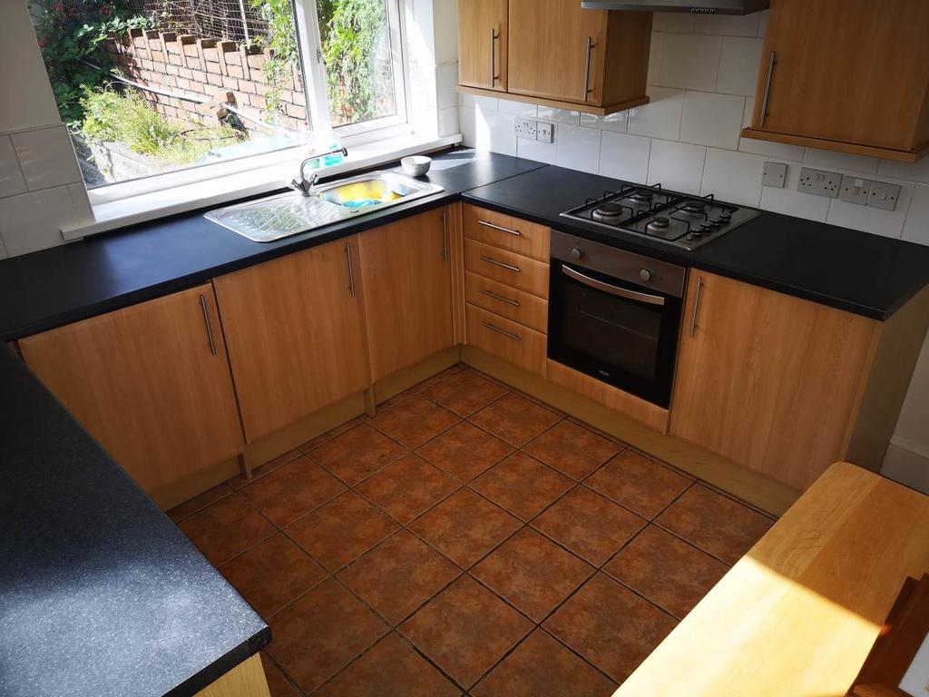 Kitchen Reverse Angl