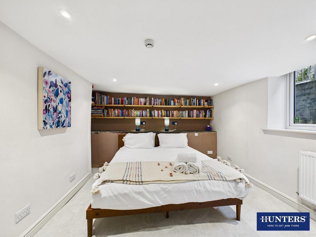 Master Bedroom &amp; Ensuite