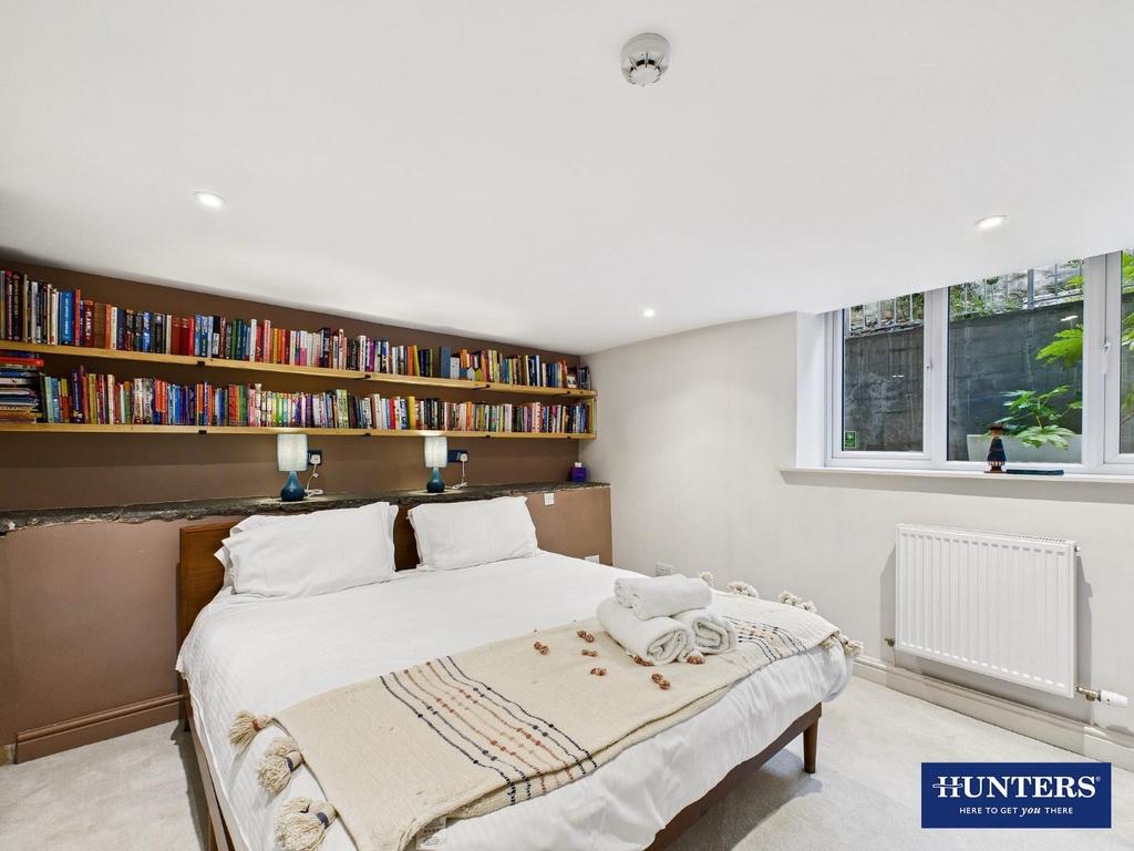 Master Bedroom &amp; Ensuite