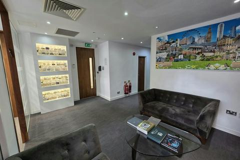 Office to rent, 14 Berkeley St London W1J 8DX