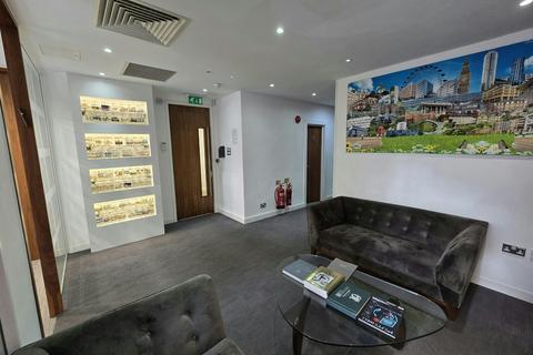 Office to rent, 14 Berkeley St London W1J 8DX