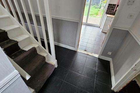 4 bedroom terraced house for sale, Dulverton Place, Beeston, Leeds, LS11 0LB