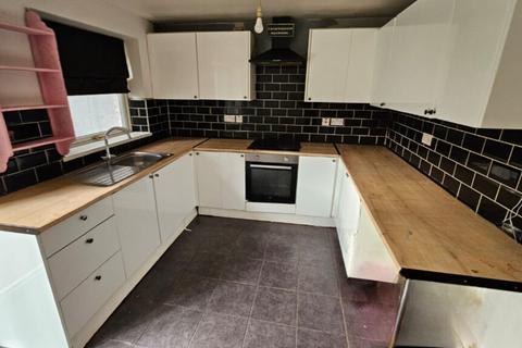 4 bedroom terraced house for sale, Dulverton Place, Beeston, Leeds, LS11 0LB