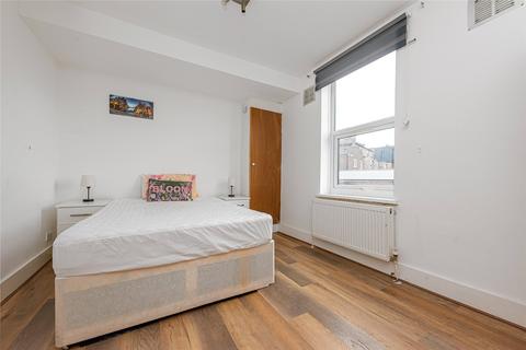 undefined, Crouch End Hill, Crouch End, London, N8