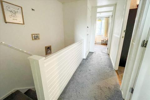 112 Nene Gardens, Feltham, TW13 5PL