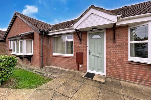 1 bedroom terraced bungalow for sale, Camelot Grove, Kenilworth