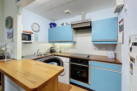 1 bedroom terraced bungalow for sale, Camelot Grove, Kenilworth