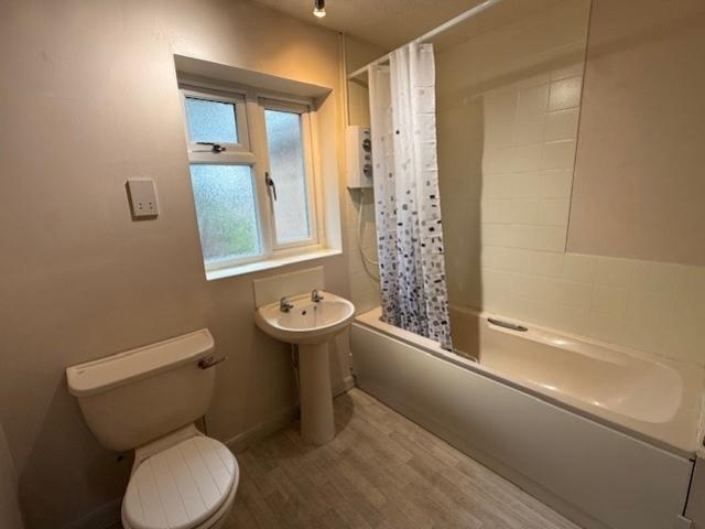 31 Dene bath