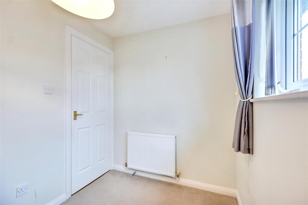 Bedroom 4 2.jpeg