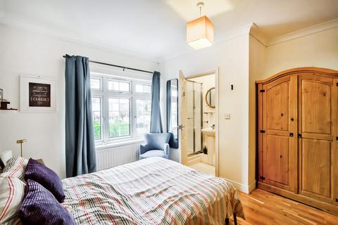 2 bedroom flat for sale, Blake Hall Road, Wanstead