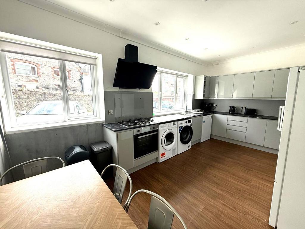 Addison kitchen dining .JPG