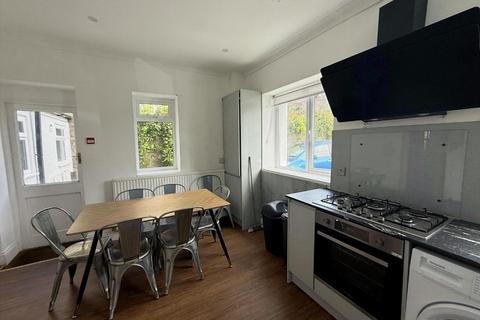7 bedroom house to rent, Addison Road, Plymouth PL4
