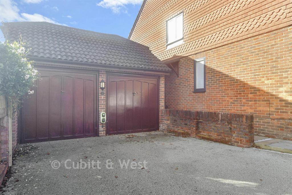 Driveway/Parking