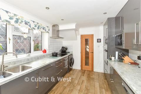 undefined, Oliver Close, Crowborough, East Sussex
