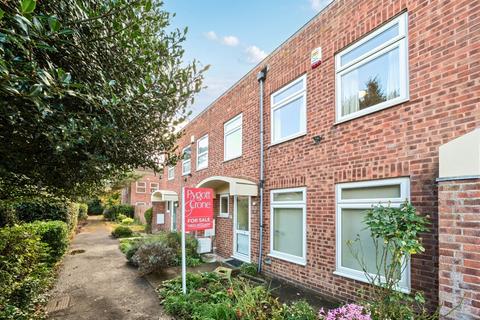 Spean Court Wollaton Road, Wollaton NG8