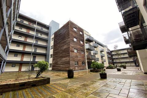 2 bedroom flat for sale, Isaac Way, Manchester M4