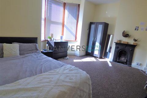 4 bedroom detached house to rent, Equity Road, Leicester LE3