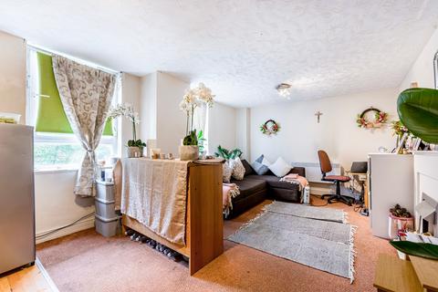 1 bedroom flat for sale, The New Alexandra Court, Woodborough Road, Nottingham, Nottinghamshire, NG3 4LN