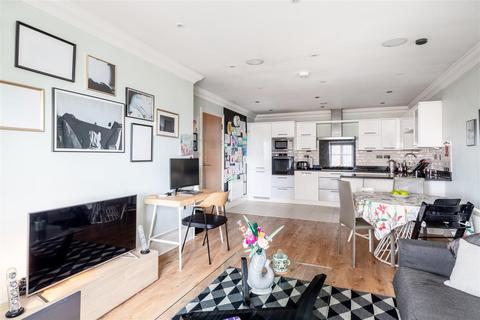2 bedroom flat for sale, Sussex Road, Haywards Heath