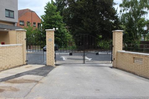 undefined, London Road, Maidstone ME16