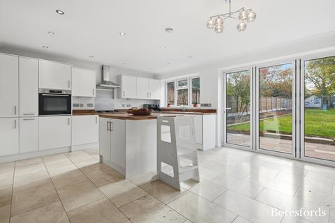 undefined, Holmwood Avenue, Shenfield, CM15
