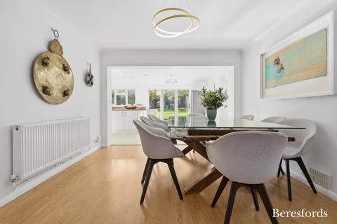 undefined, Holmwood Avenue, Shenfield, CM15