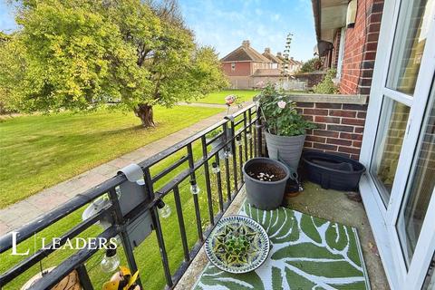 2 bedroom apartment for sale, Meadow Way, Littlehampton, West Sussex